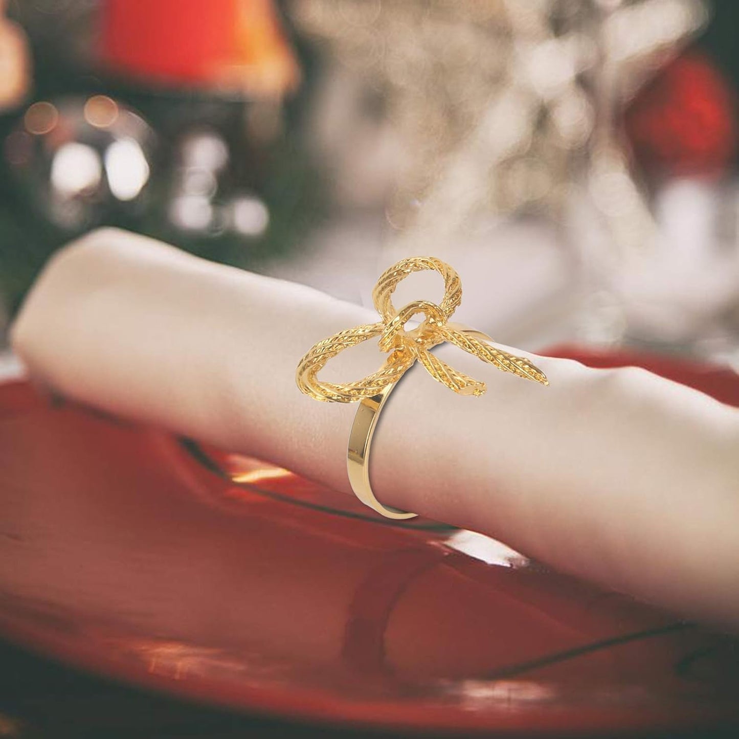 Pack of 50 Napkin Rings Alloy Hollow Out Flower Napkin Holder Dinning Table Napkin Ring for Dinner Parties Wedding Banquet Table Setting Family Gatherings Table Decor(Gold,50)