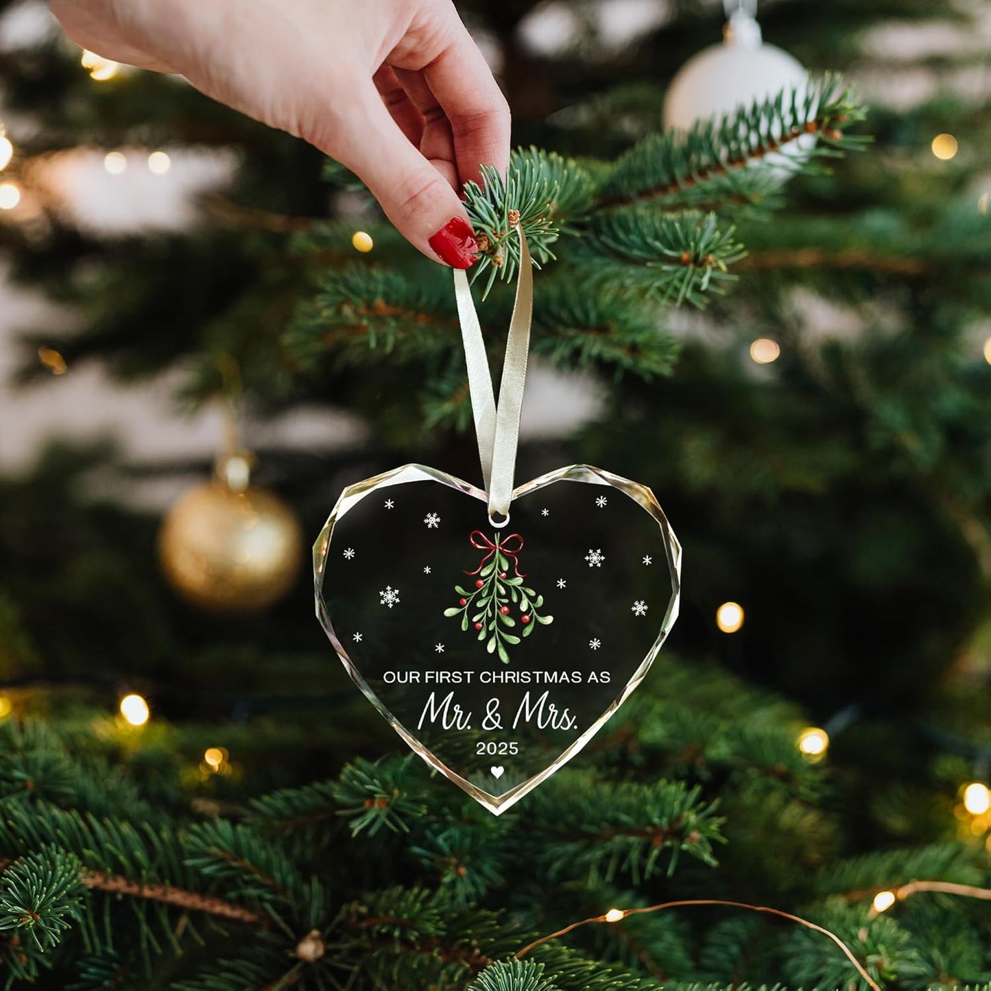 Wedding Gifts -Mr and Mrs Gifts - Wedding Gift for Couples 2025 Future Mr and Mrs - Bridal Shower Gift ldeas for Married Newlywed -Glass 1st First Christmas Married Ornament 2025