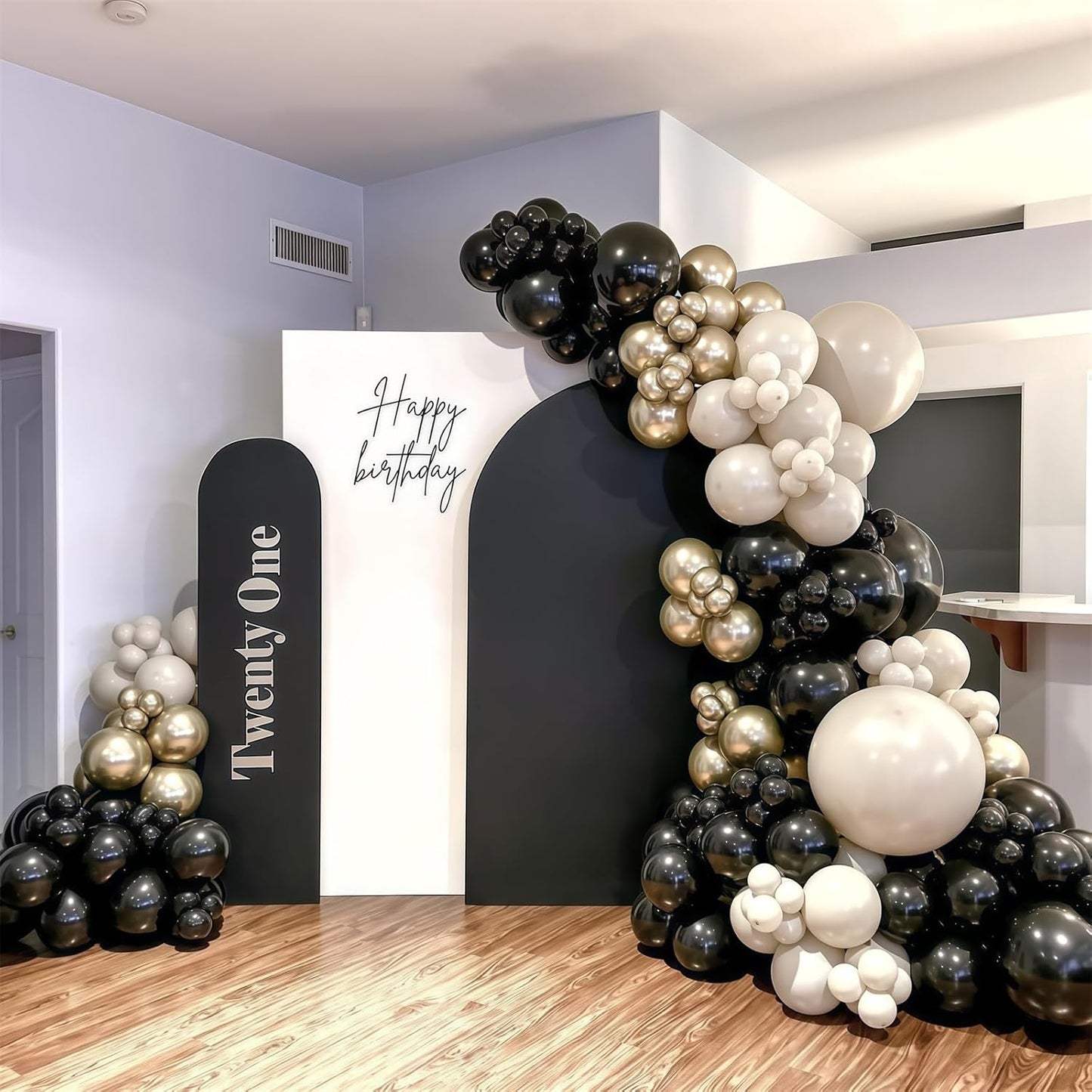 Black White Gold Balloons, 12 Inch 35PCS Black and White Balloon with Metallic Gold Confetti Balloons for Graduation New Years Wedding Retirement Bridal Baby Shower Birthday Party Decorations