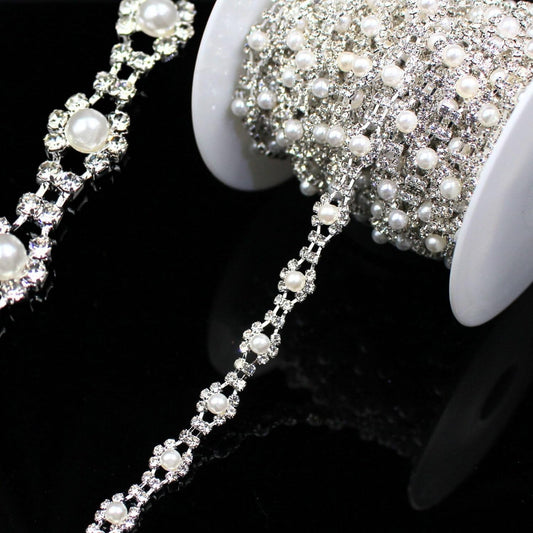 1 Yard Pearl Rhinestone Trim Chain Silver String Crystal Applique Fringe Ribbon Strips Beads Sewing Dress DIY Party Wedding Bouquet for Decoration Bridal Costume Embellishment