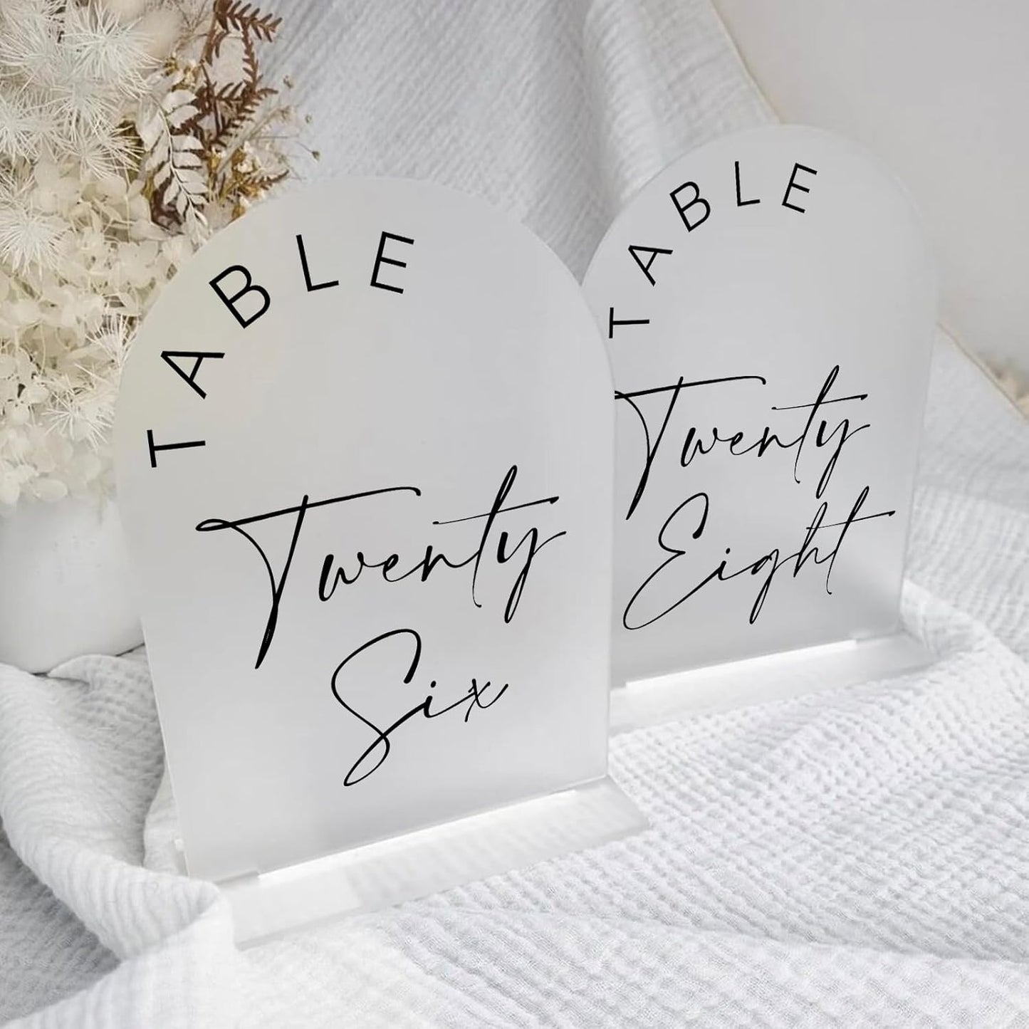 JINMURY Frosted Arch Wedding Table Numbers 1-25 with Stands, 5x7 Inch Frosted Arch Acrylic Sign with Black Letters, Arched Acrylic Table Numbers for Wedding Reception