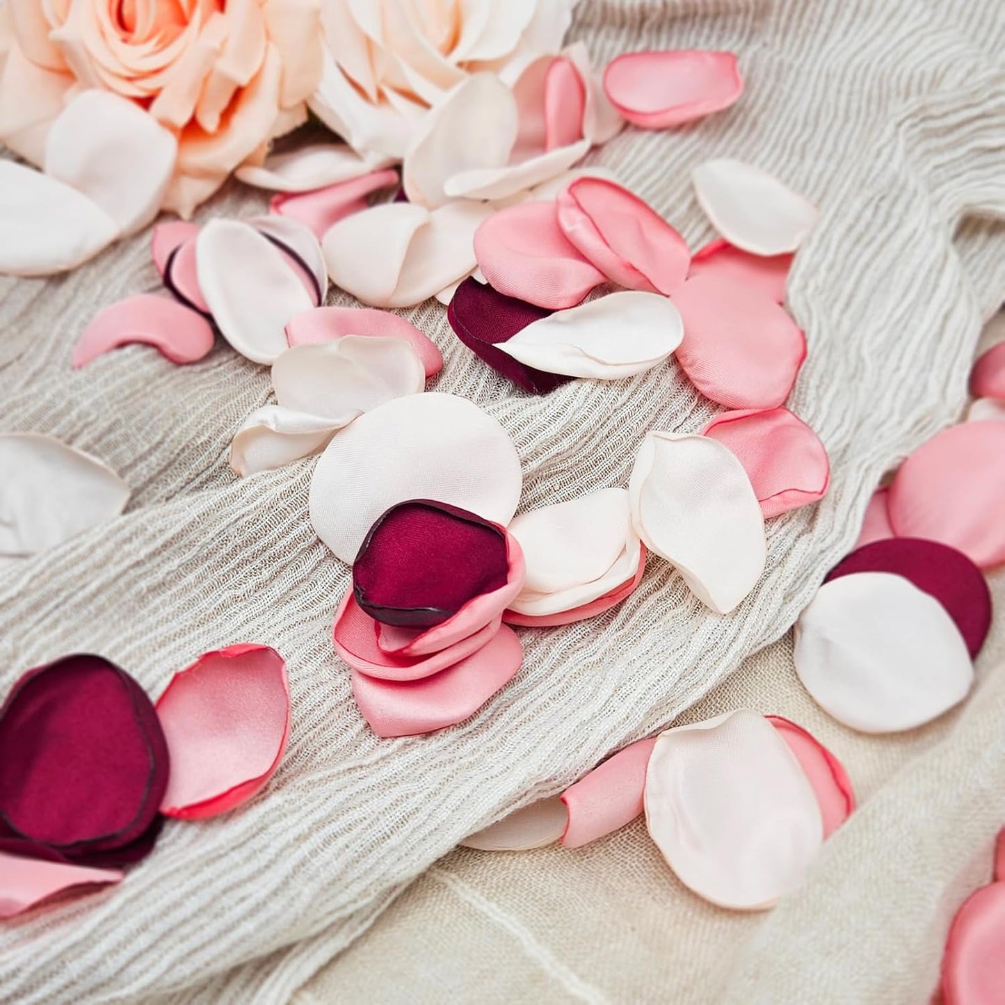 ZOOYOO 200Pcs Silk Rose Flower Petals For Valentine's Day,Wedding Flower GirlBasket,Aisle Scatter,Table Centerpieces,Romantic Night Decoration,3.5cm Each(Pink Series）