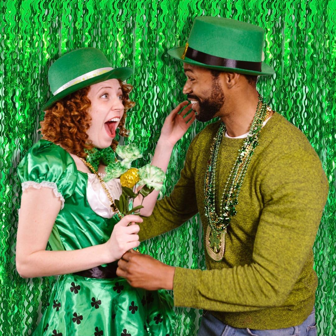 Green Streamers Foil Fringe Backdrop Curtains Photo Booth Props Tinsel Backdrop for Birthday Dinosaur Animal St Patrick's Day Jungle Theme Forest Football Christmas Party Decorations