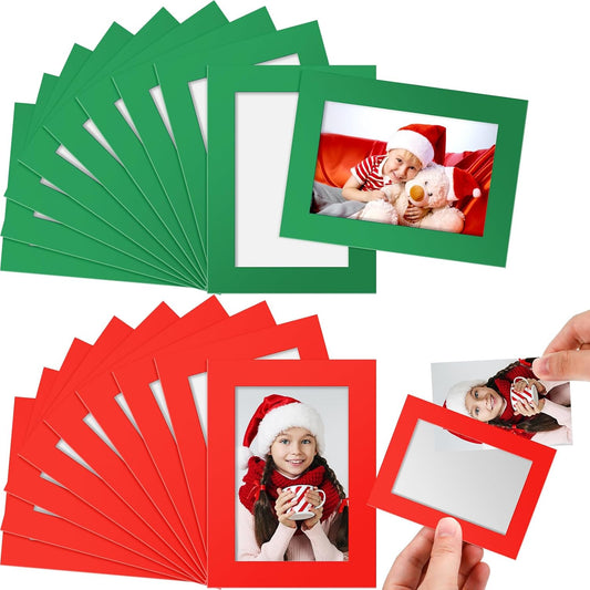 Soaoo 60 Pcs Magnetic Picture Frames Wallet Size 2.5 x 3.5 Inches Reusable Magnetic Photo Sleeves Picture Frame Holder for Home Cabinet Office Graduation Xmas Anniversary Classroom(Red, Green)
