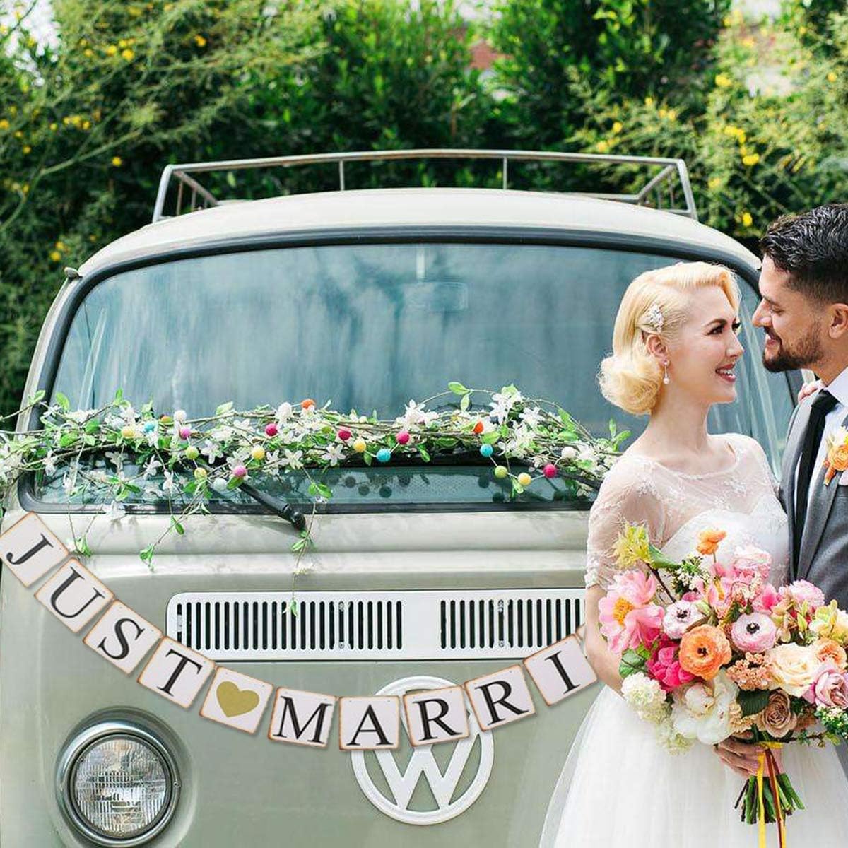 GuassLee JUST Married Banner Car Decorations, Gold Glitter Just Married Sign Garland for Bridal Shower Decorations, Photo Props and Car Decorations