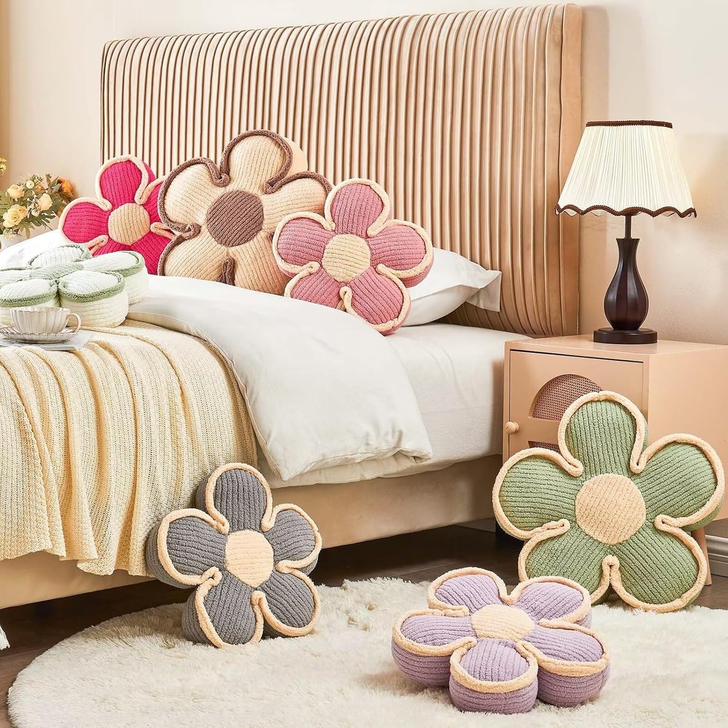 Soft Flower Shaped Floor Cushion, Decorative Throw Pillow, Seating Cushion, Room Decor Plush Pillows for Sofa Couch Bed (17.7 Inch, Ivory)