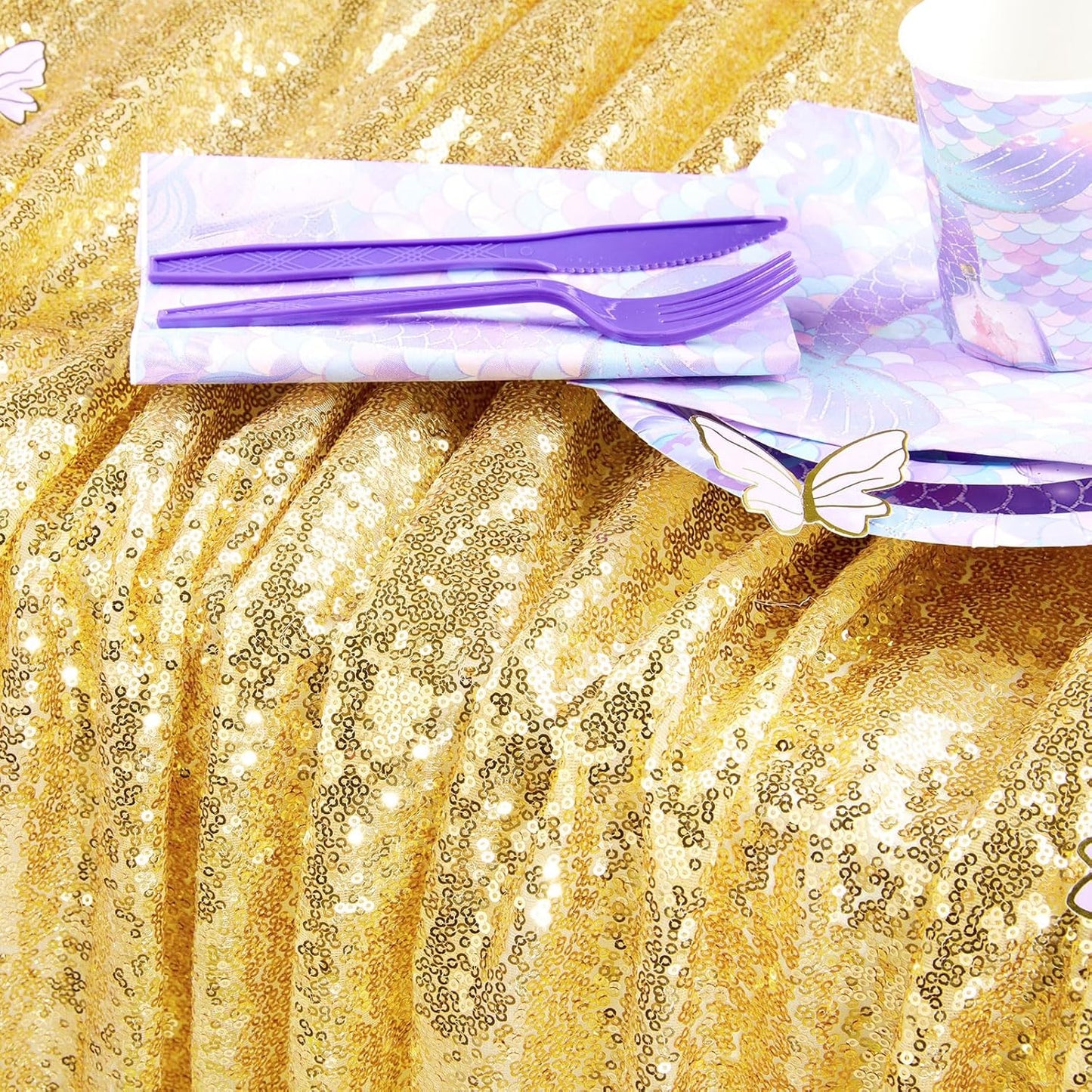 QueenDream Sequin Tablecloth - Gold Tablecloth 50x80 Inch Glitter Table Cloth Sequin Party Fabric for Birthday Birdal Baby Shower Wedding